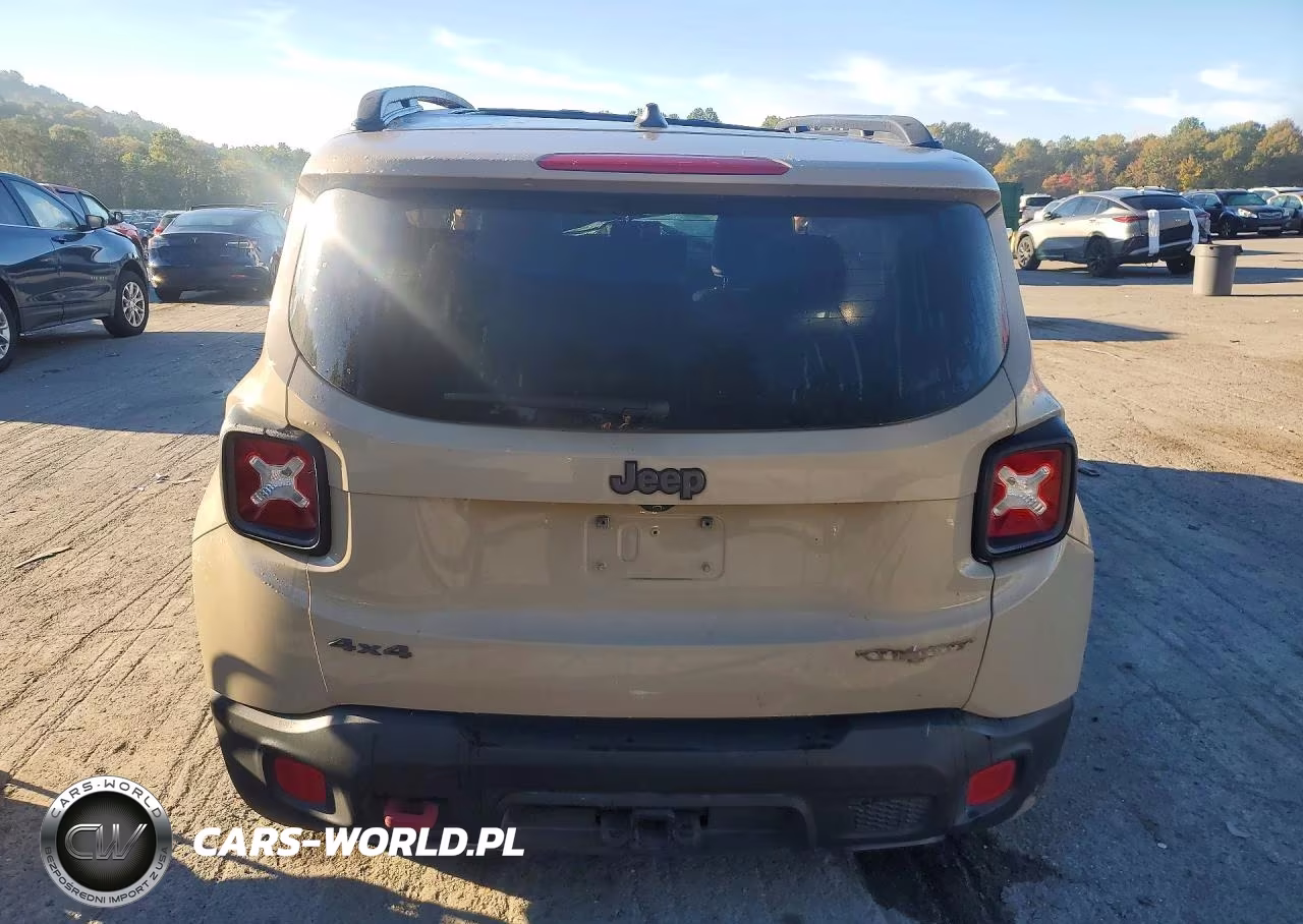 2016 Jeep Renegade Trailhawk VIN:ZACCJBCT8GPD71679 - 6