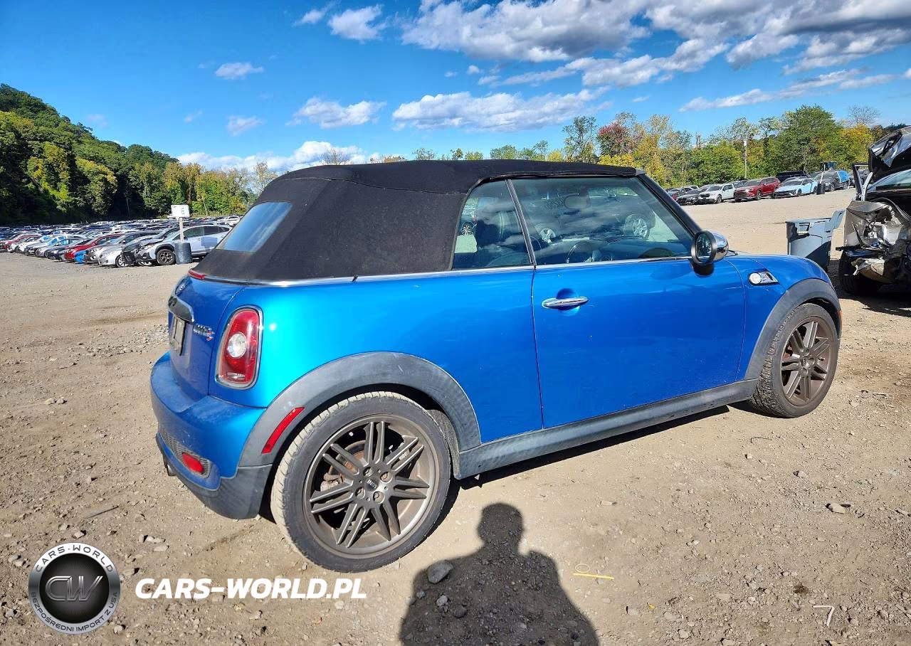 2009 Mini Cooper S VIN:WMWMS33539TG88303 - 3