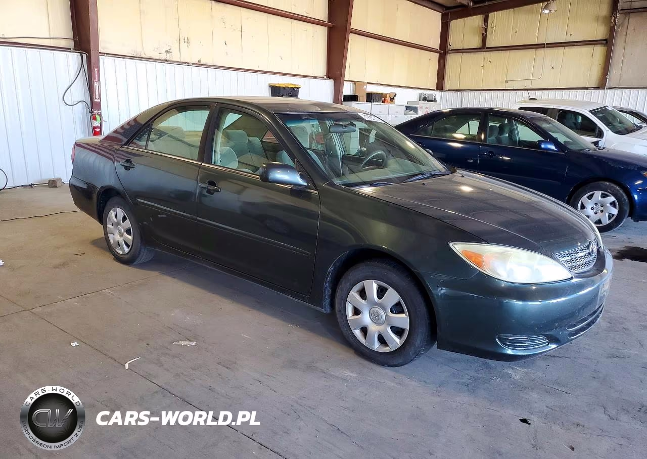2002 Toyota Camry Le VIN:4T1BE32K42U598501 - 4