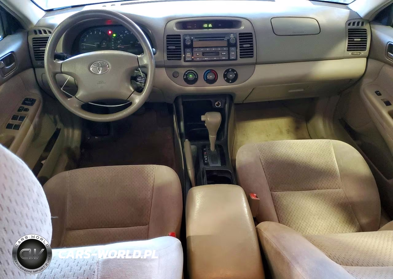 2002 Toyota Camry Le VIN:4T1BE32K42U598501 - 8