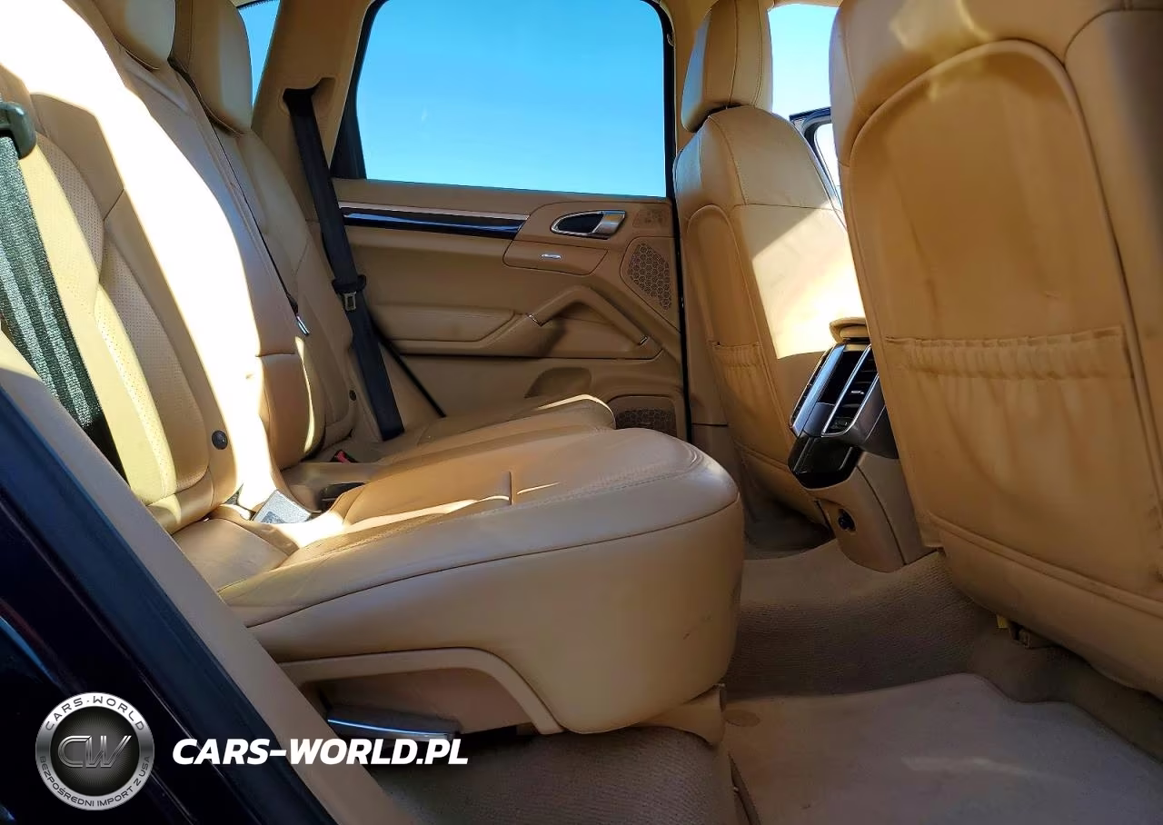 2013 Porsche Cayenne S VIN:WP1AB2A2XDLA81652 - 11