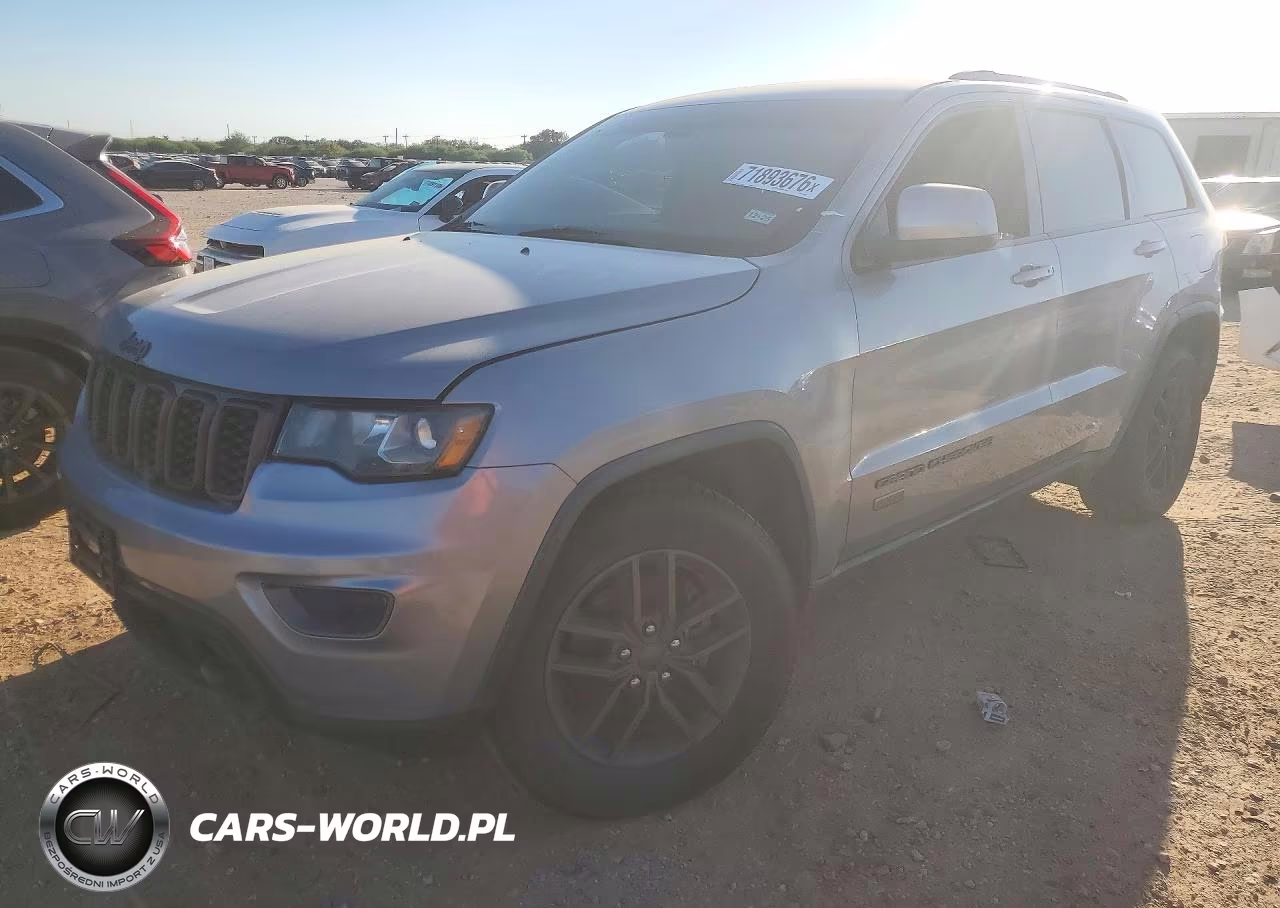 2016 Jeep Grand Cherokee Laredo VIN:1C4RJEAG6GC464366 - 1