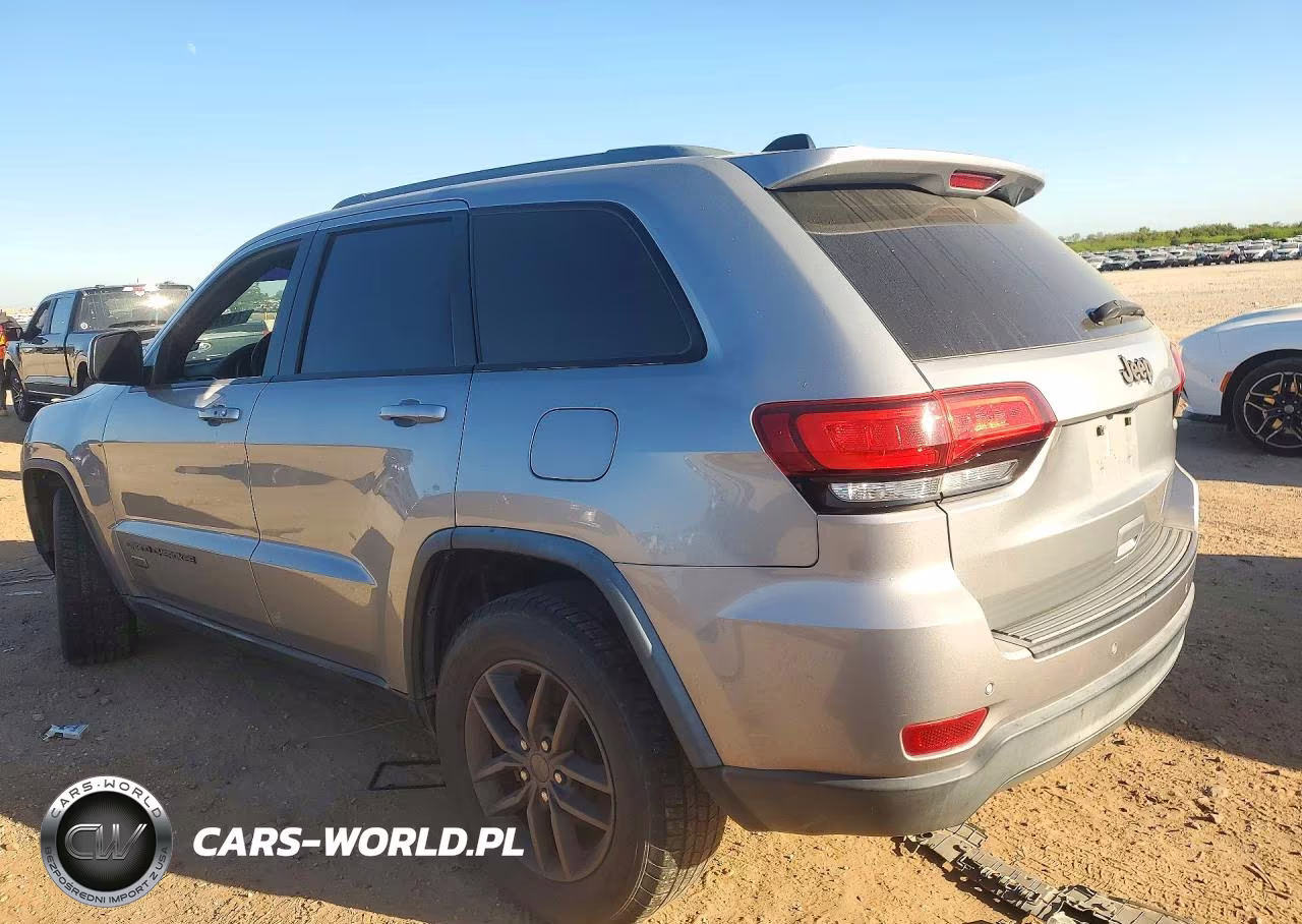 2016 Jeep Grand Cherokee Laredo VIN:1C4RJEAG6GC464366 - 2