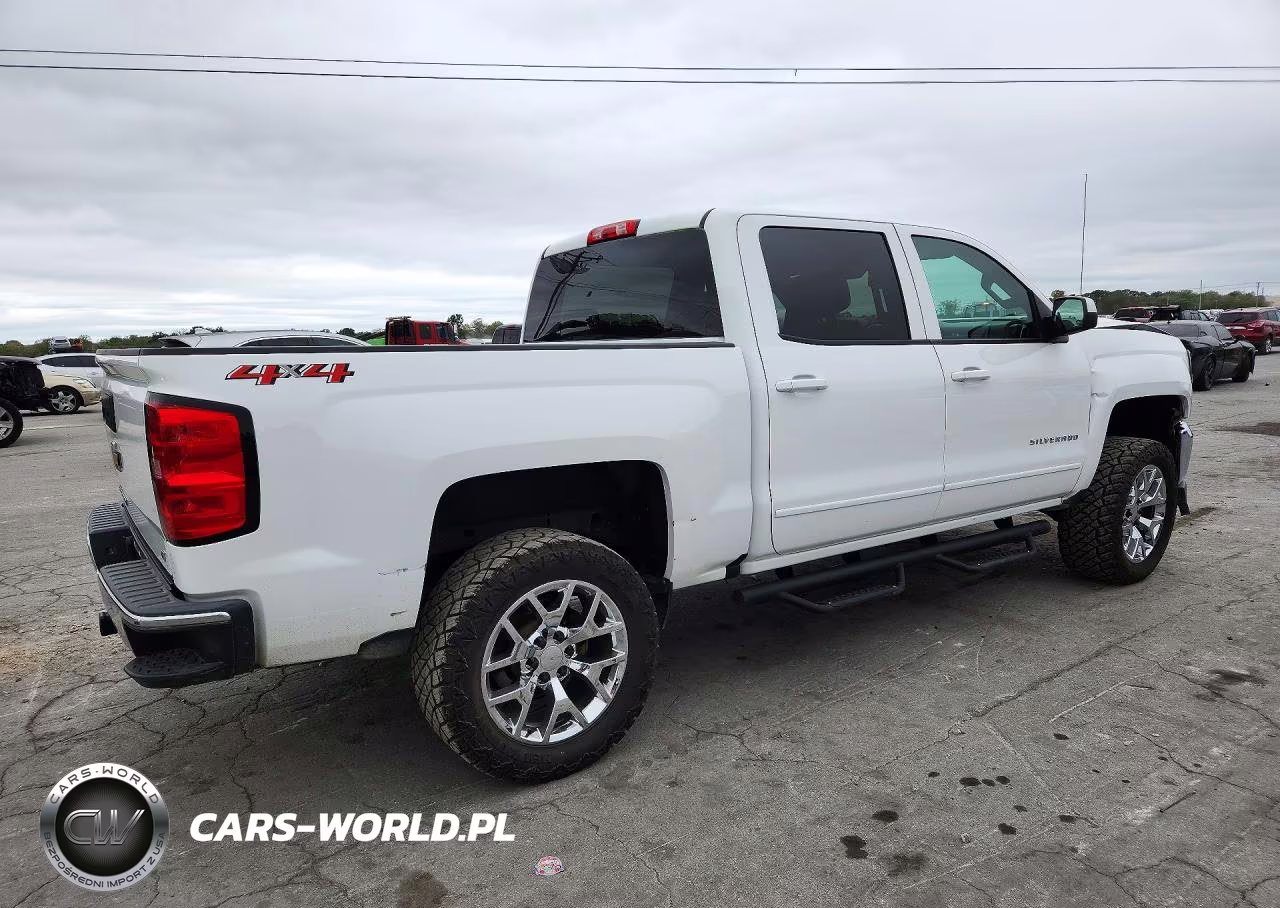 2018 Chevrolet Silverado K1500 Lt VIN:3GCUKREC8JG500245 - 3