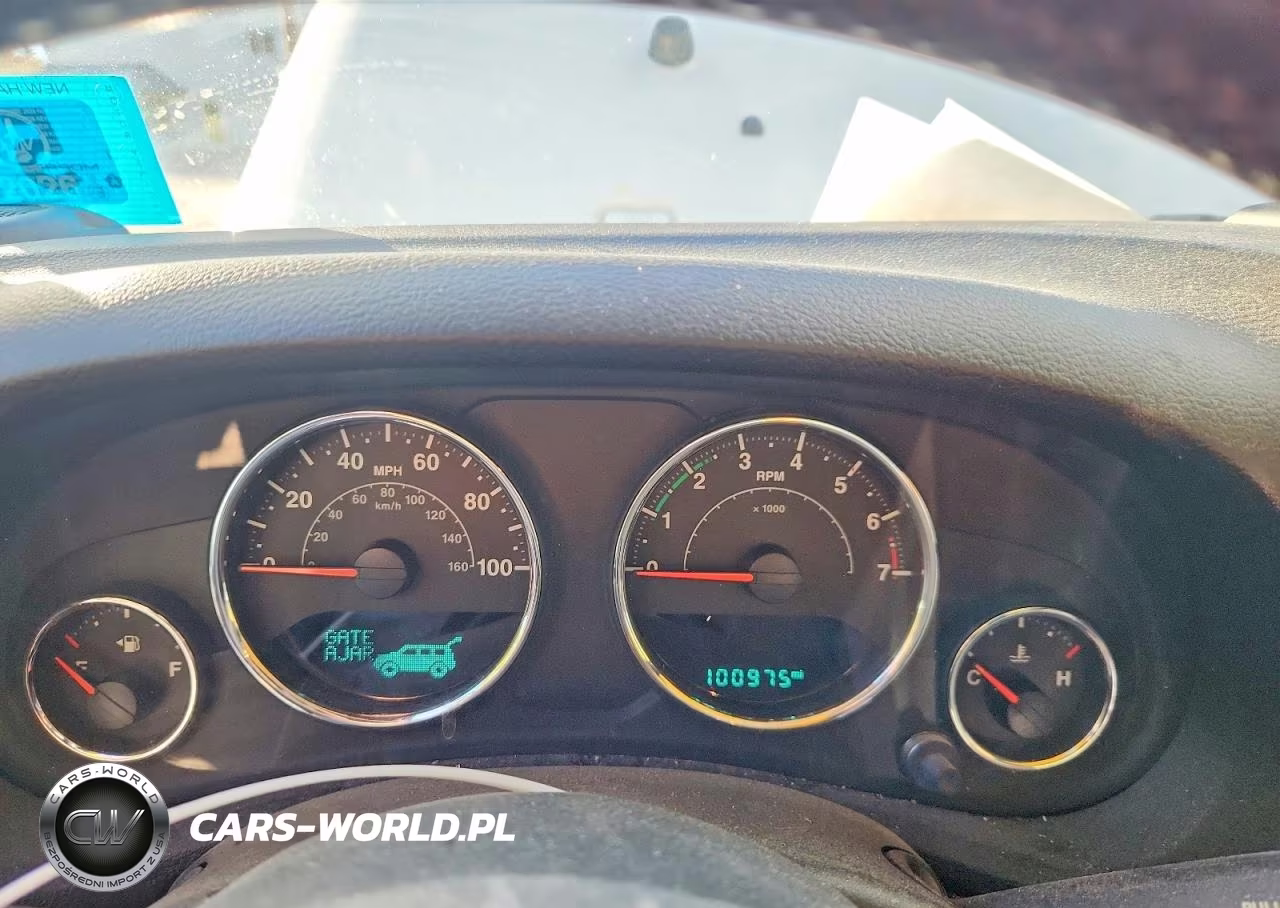 2018 Jeep Wrangler Sport VIN:1C4AJWAG2JL800122 - 9
