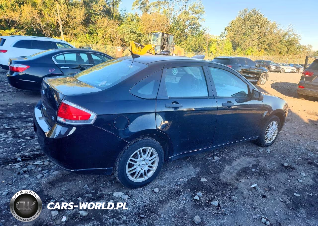 2009 Ford Focus VIN:1FAHP35N59W120865 - 3