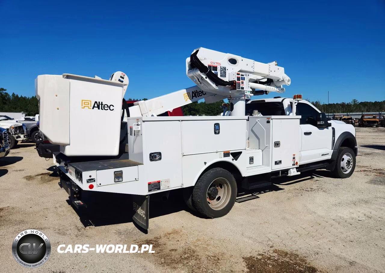 2024 Ford F550 Super Duty Bucket Truck VIN:1FDUF5HT3RDA12494 - 3