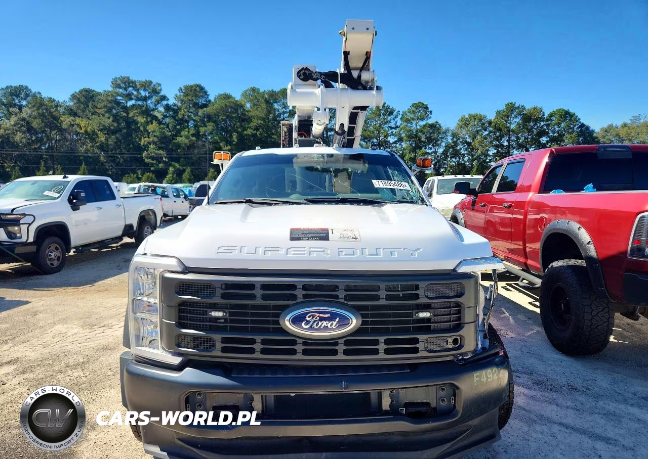 2024 Ford F550 Super Duty Bucket Truck VIN:1FDUF5HT3RDA12494 - 5
