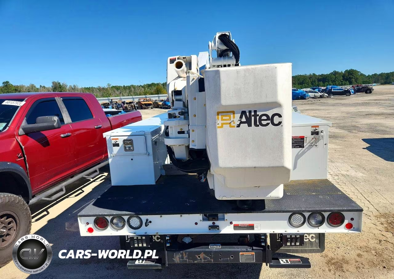 2024 Ford F550 Super Duty Bucket Truck VIN:1FDUF5HT3RDA12494 - 6