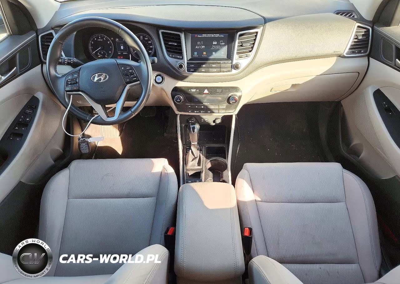2018 Hyundai Tucson Value VIN:KM8J3CA23JU708004 - 8