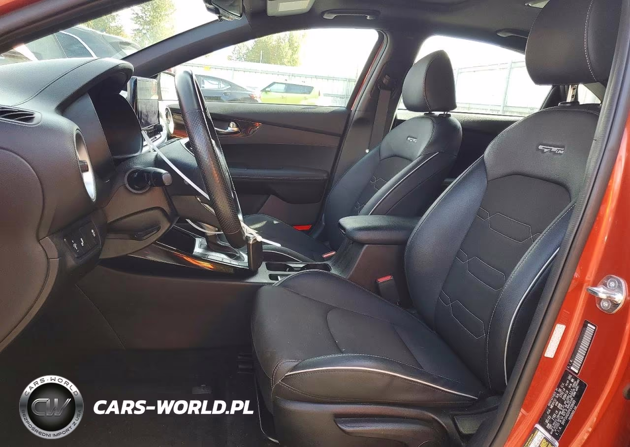 2023 Kia Forte Gt Line VIN:3KPF54AD3PE658689 - 7