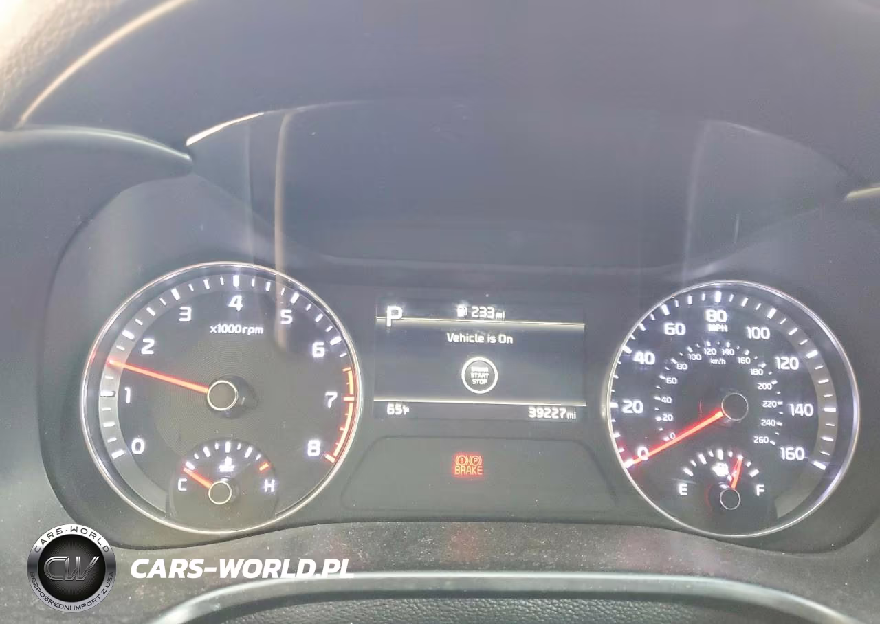 2023 Kia Forte Gt Line VIN:3KPF54AD3PE658689 - 9
