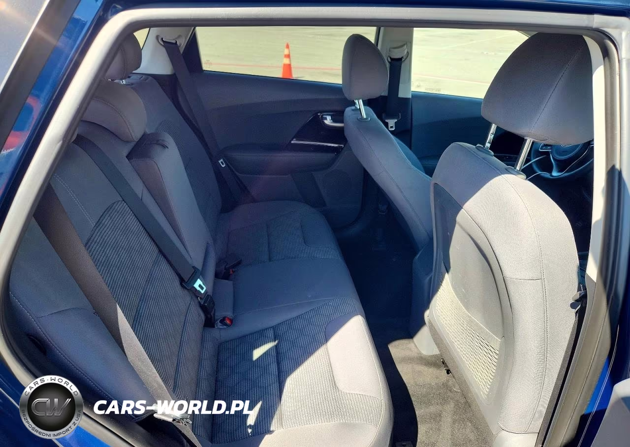 2020 Kia Niro Lxs VIN:KNDCB3LC1L5382867 - 10