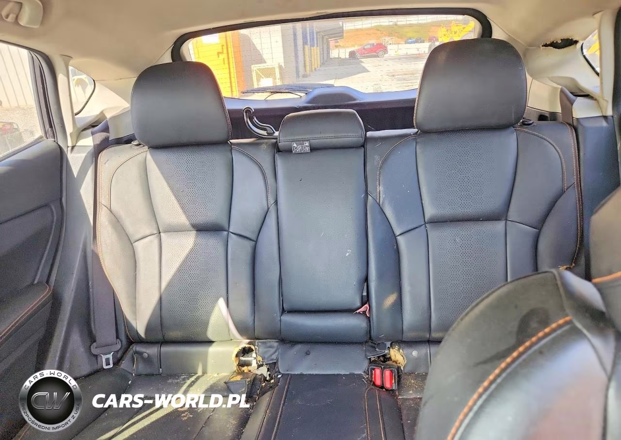 2018 Subaru Crosstrek Limited VIN:JF2GTAMCXJ8252309 - 10