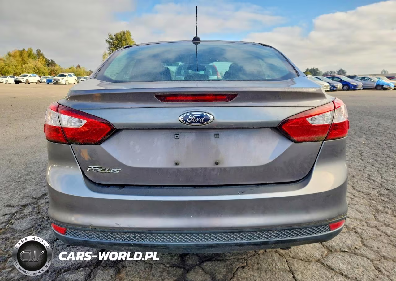 2012 Ford Focus S VIN:1FAHP3E21CL285326 - 6
