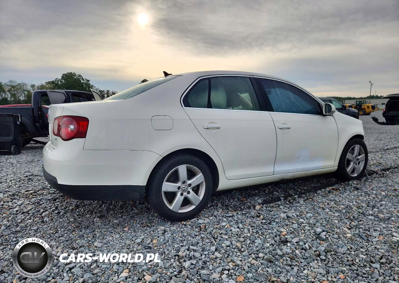 2008 Volkswagen Jetta Se VIN:3VWRM71K98M105839 - 3