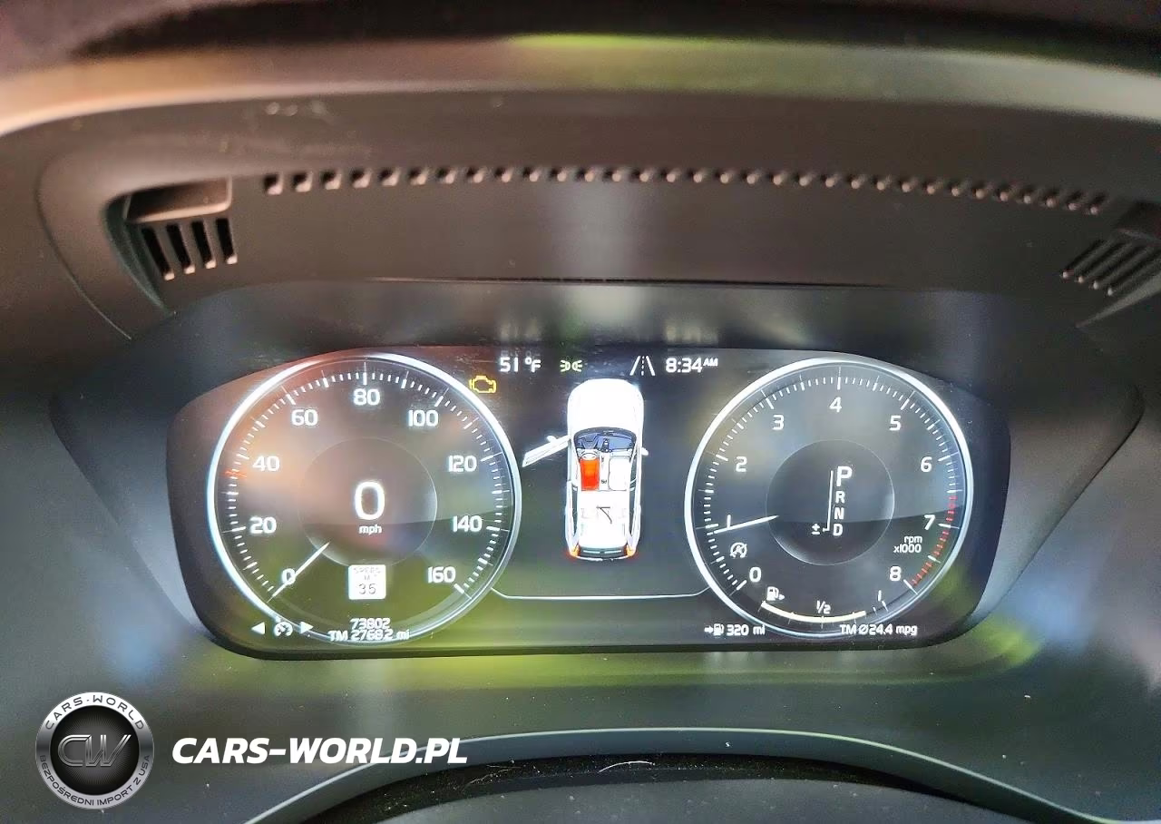 2020 Volvo Xc60 T5 Momentum VIN:YV4102RKXL1576517 - 9