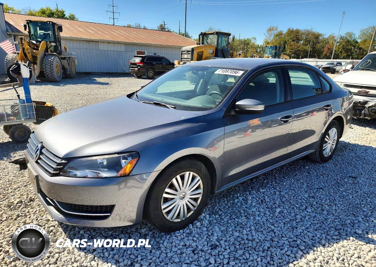 2014 Volkswagen Passat S VIN:1VWAT7A34EC104572 - 1