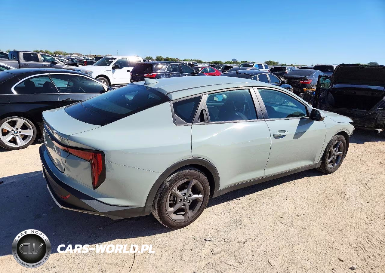 2025 Kia K4 Lxs VIN:3KPFT4DE7SE063119 - 3