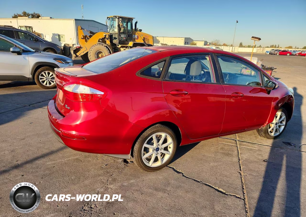 2015 Ford Fiesta Se VIN:3FADP4BJ2FM211870 - 3