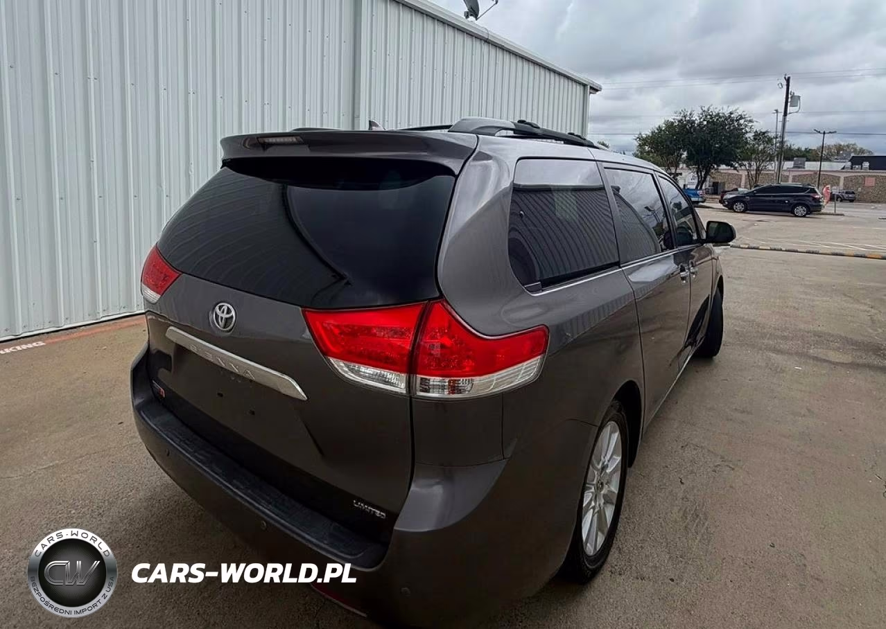 2012 Toyota Sienna Limited 7-Passenger VIN:5TDYK3DC9CS180986 - 4
