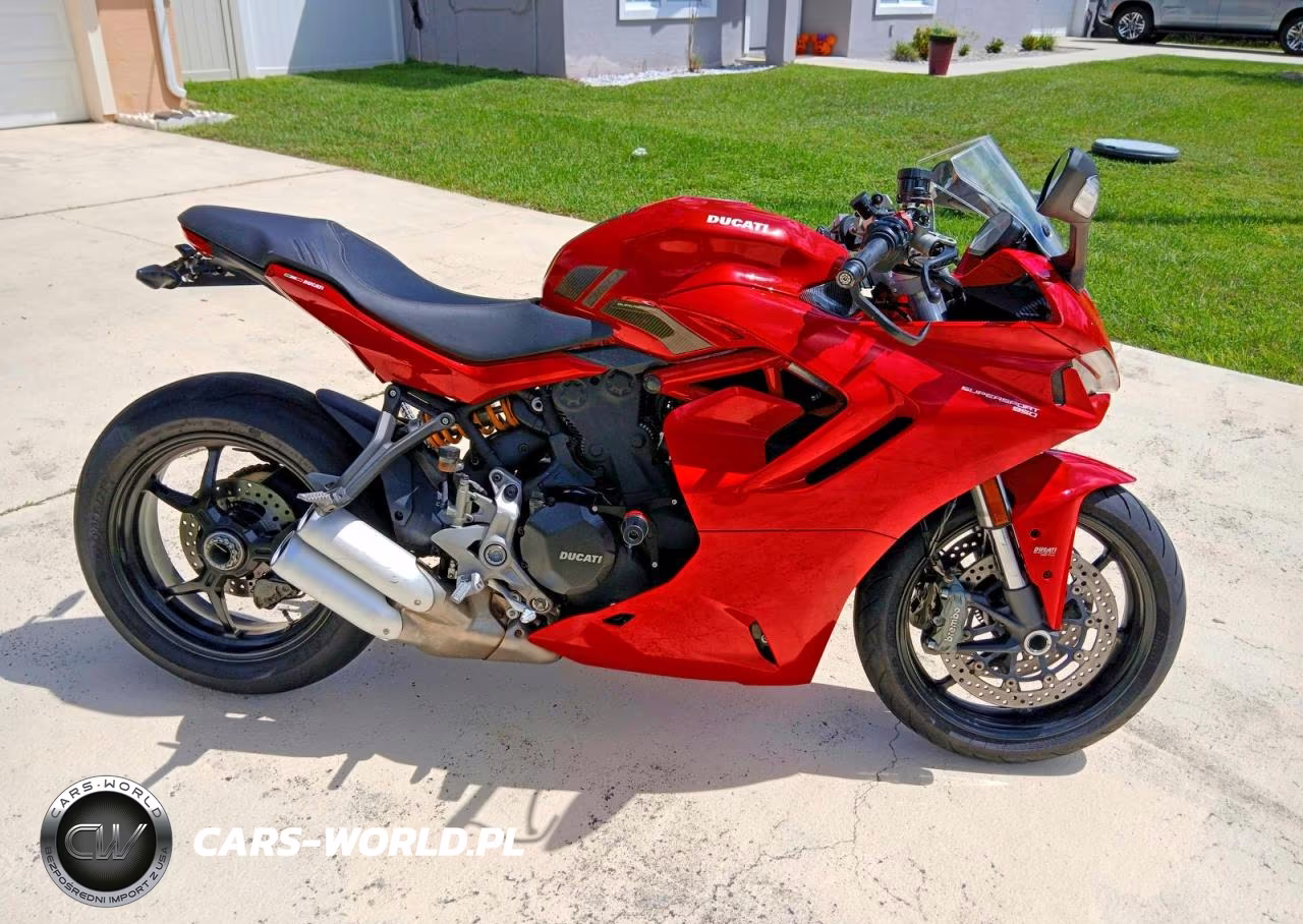 2024 Ducati Supersport – zdjęcie 1 z 10