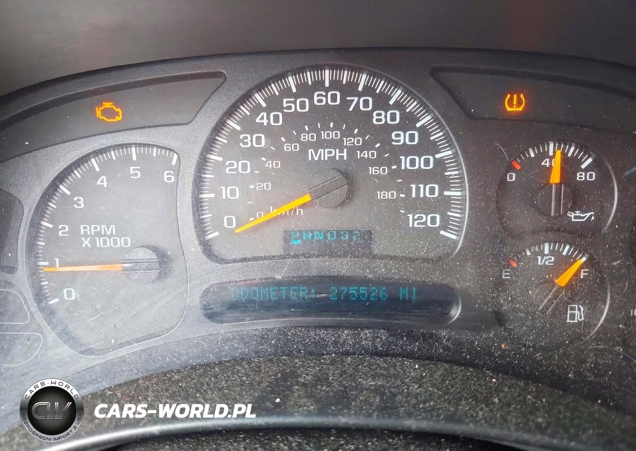 2005 Chevrolet Tahoe K1500 VIN:1GNEK13T45R137139 - 9