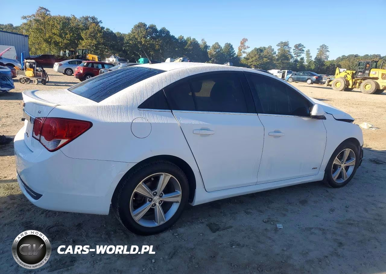 2013 Chevrolet Cruze VIN:1G1PE5SBXD7156676 - 3