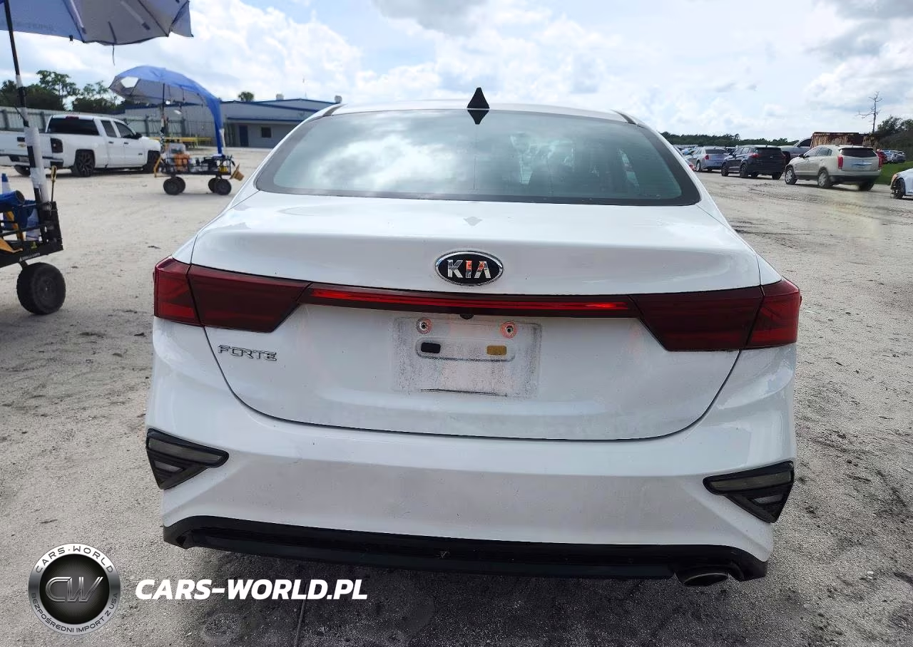 2021 Kia Forte Lxs VIN:3KPF24AD5ME312762 - 6