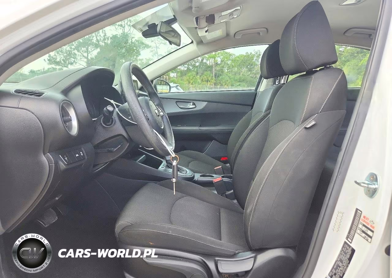 2021 Kia Forte Lxs VIN:3KPF24AD5ME312762 - 7