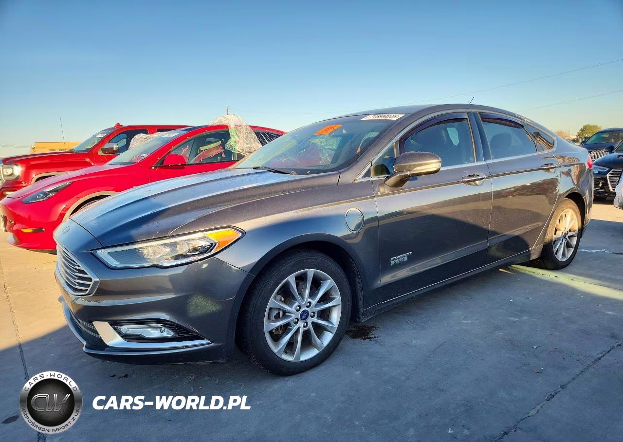 2017 Ford Fusion Titanium Phev – zdjęcie 1 z 12