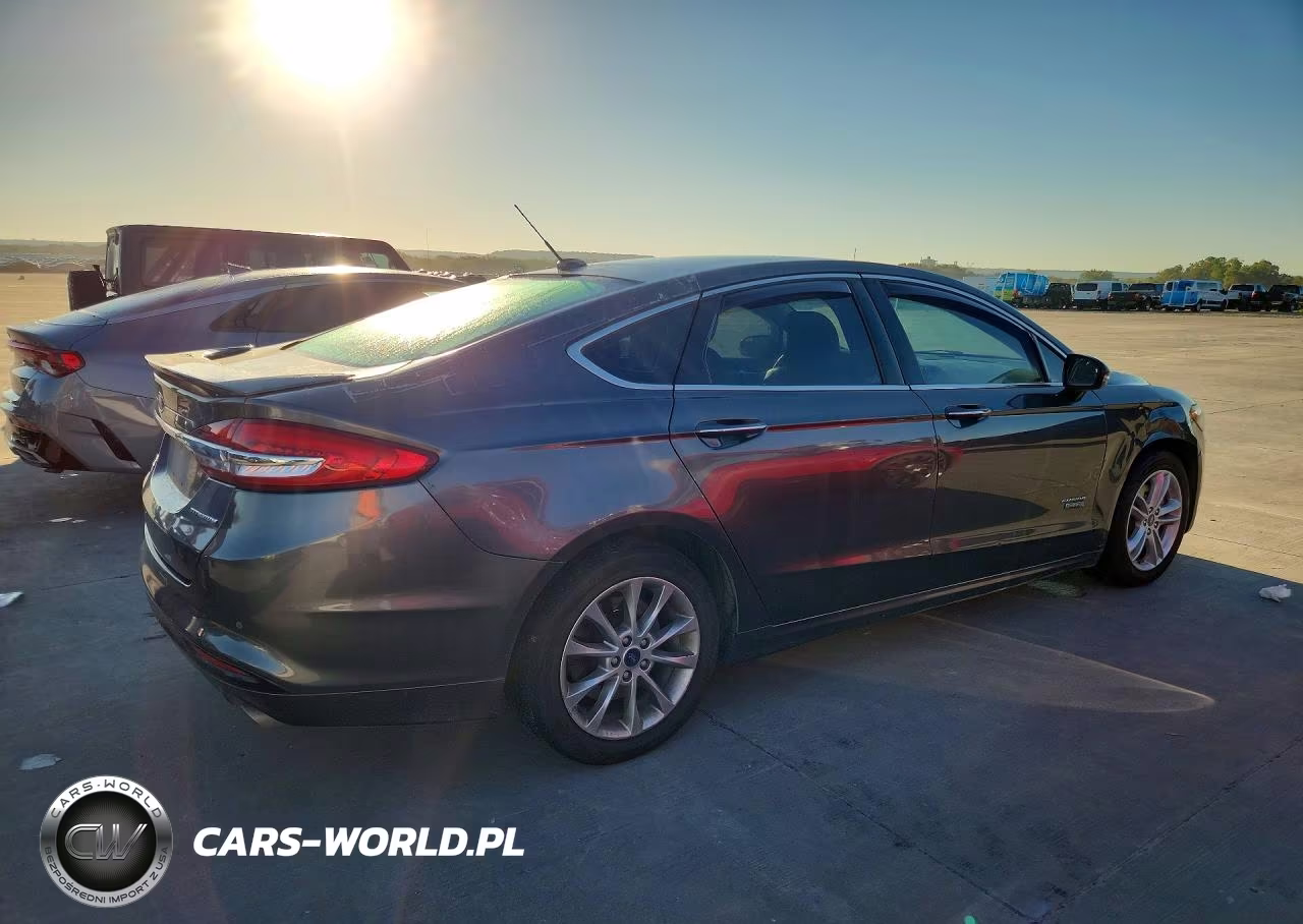 2017 Ford Fusion Titanium Phev VIN:3FA6P0SU2HR209845 - 3