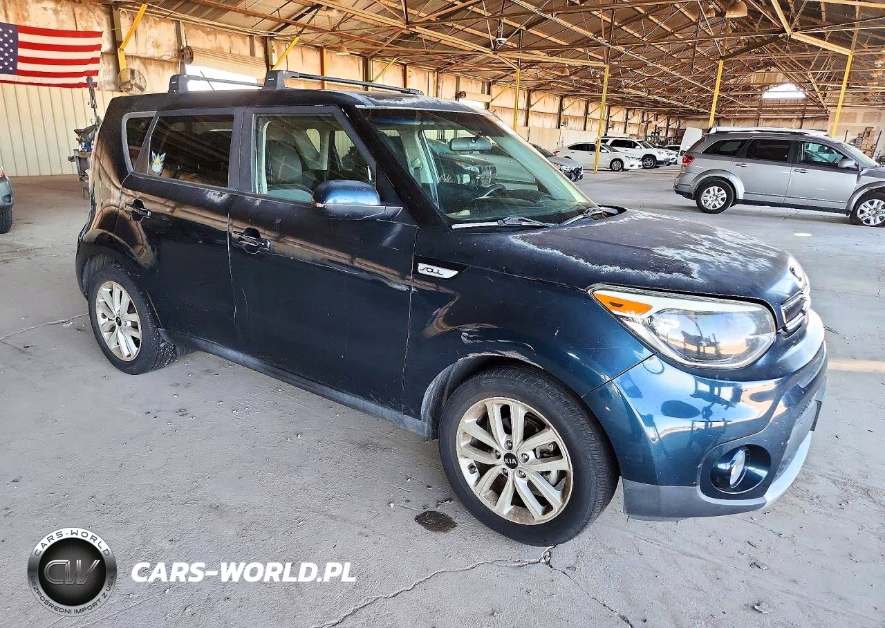 2018 Kia Soul + VIN:KNDJP3A5XJ7595492 - 4