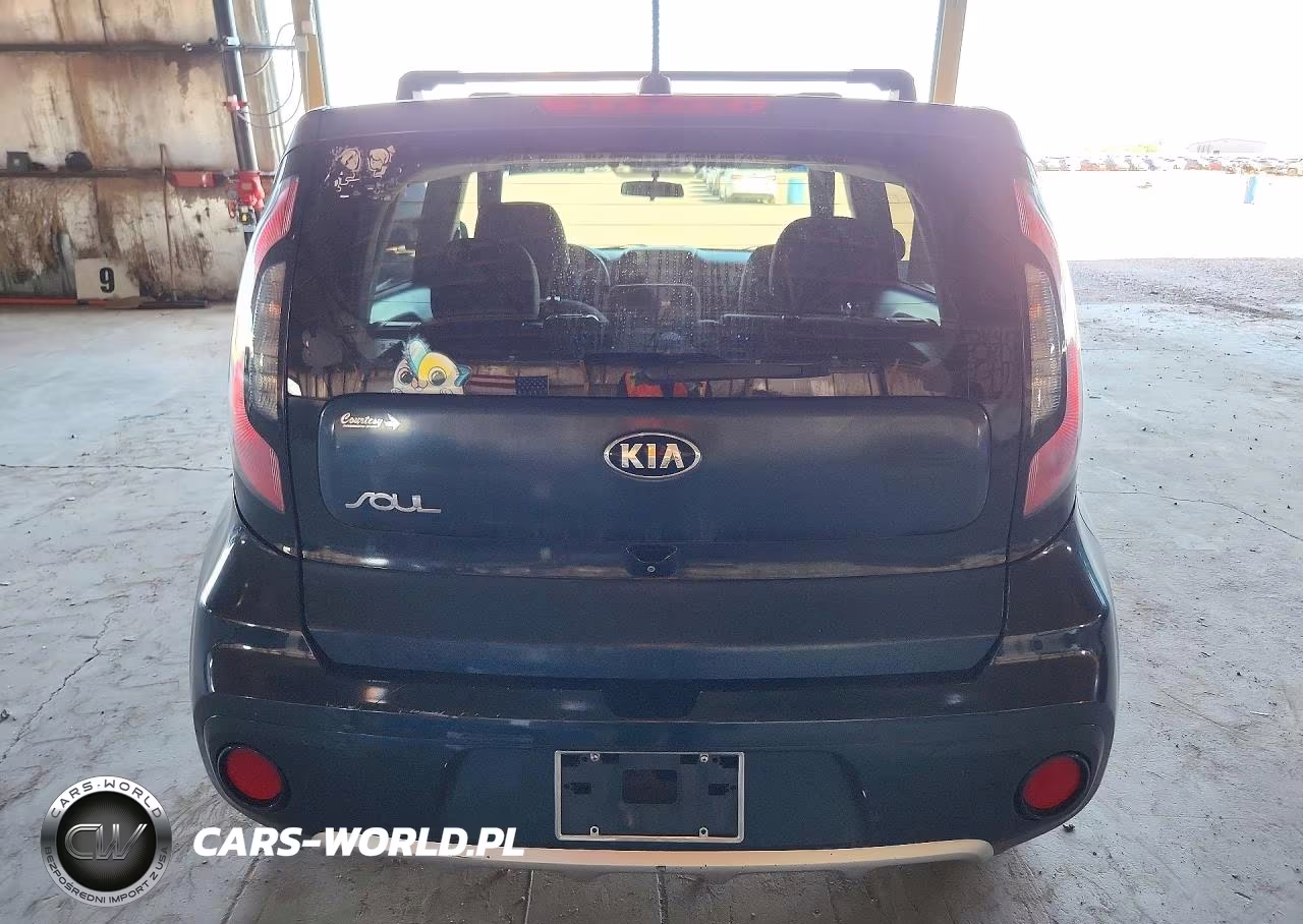 2018 Kia Soul + VIN:KNDJP3A5XJ7595492 - 6