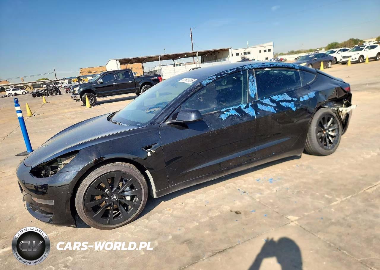 2022 Tesla Model 3 – zdjęcie 1 z 12