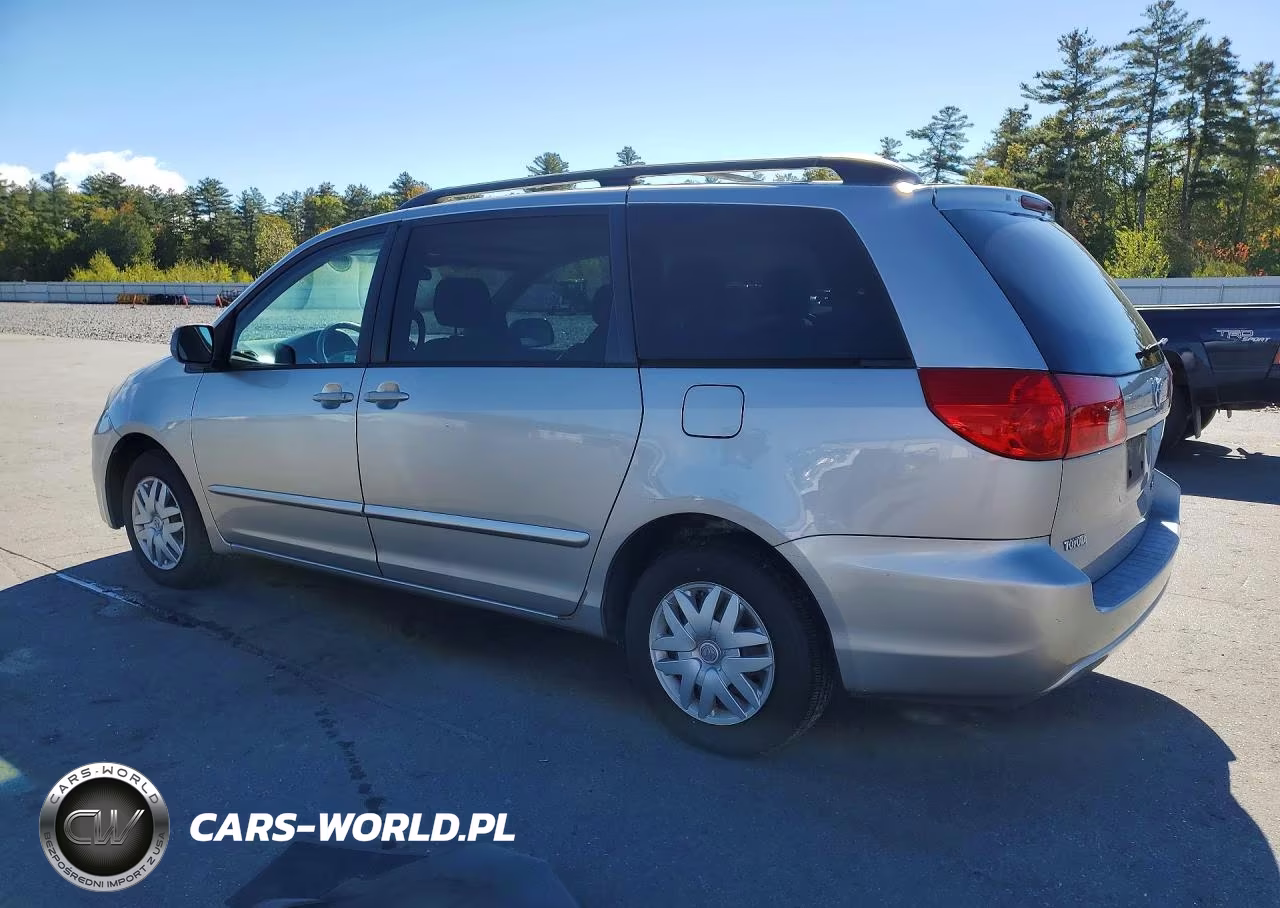 2007 Toyota Sienna Le 7-Passenger VIN:5TDZK23C97S033945 - 2