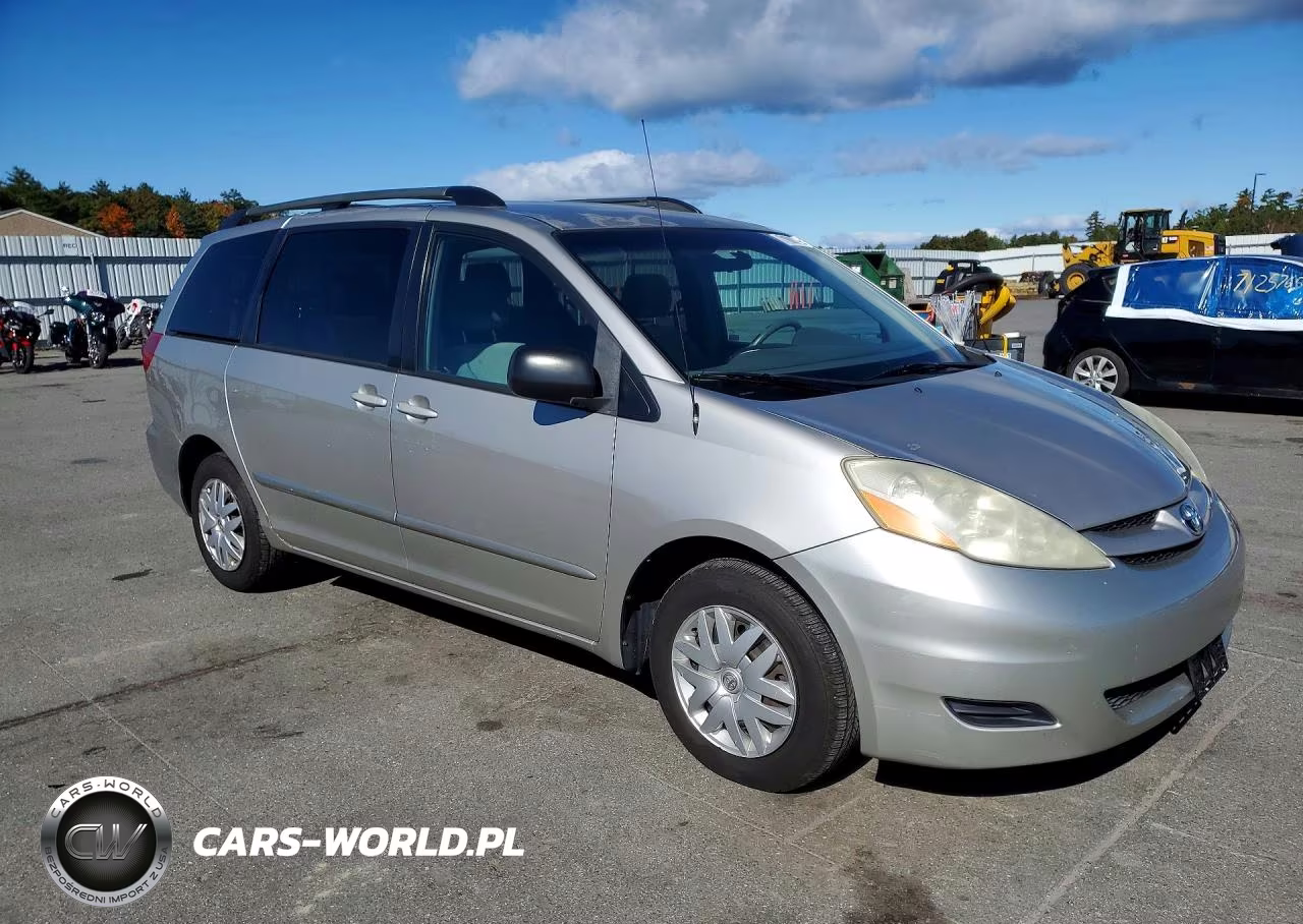 2007 Toyota Sienna Le 7-Passenger VIN:5TDZK23C97S033945 - 4