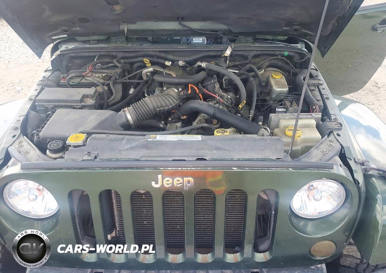 2008 Jeep Wrangler Unlimited Sahara VIN:1J4GA59138L537650 - 11