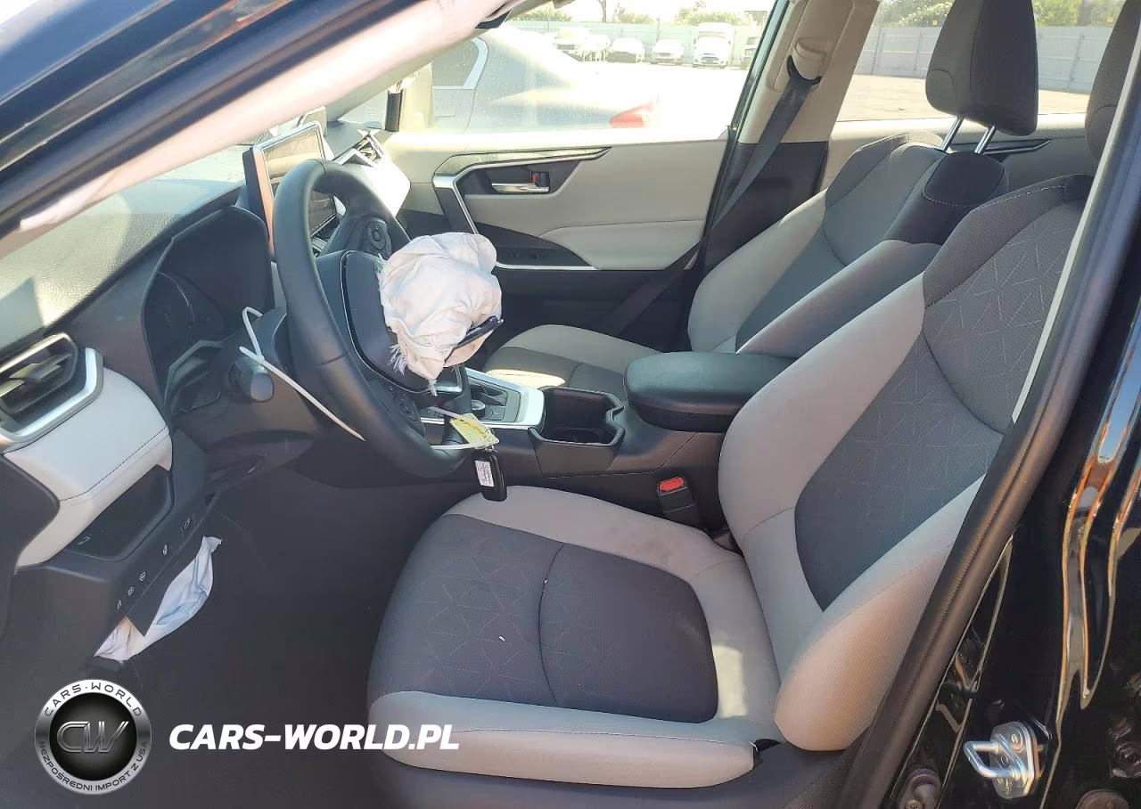 2025 Toyota Rav4 Hybrid Xle VIN:JTMRWRFV9SJ077380 - 7