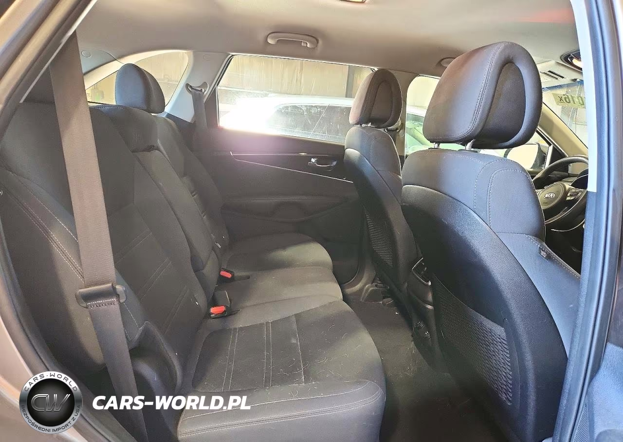2016 Kia Sorento Lx V6 VIN:5XYPGDA58GG174608 - 11
