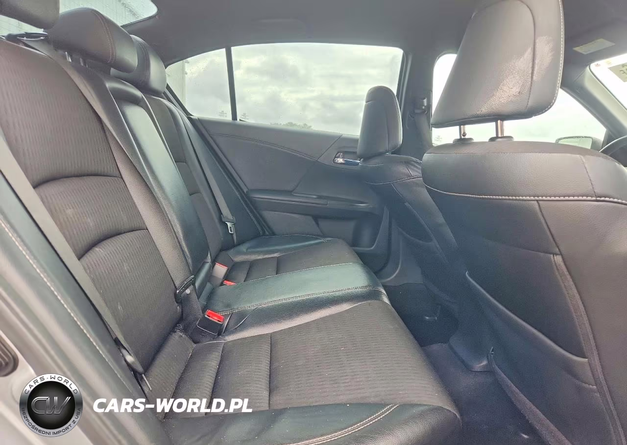 2017 Honda Accord Sport VIN:1HGCR2F5XHA141540 - 10