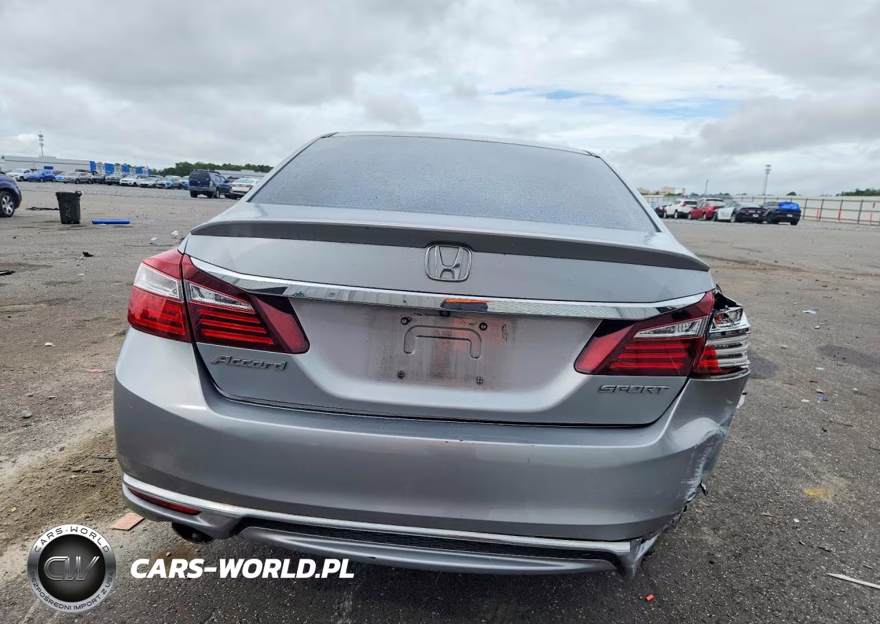 2017 Honda Accord Sport VIN:1HGCR2F5XHA141540 - 6