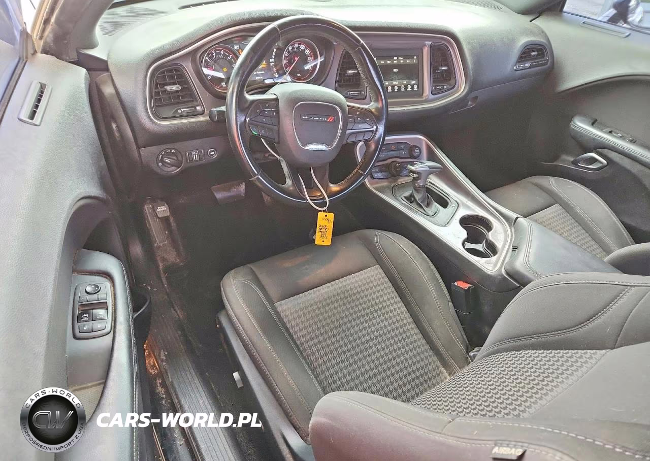 2019 Dodge Challenger Sxt VIN:2C3CDZAG4KH669196 - 8