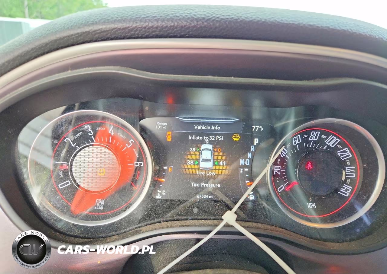 2019 Dodge Challenger Sxt VIN:2C3CDZAG4KH669196 - 9