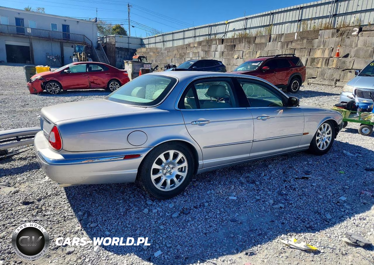 2004 Jaguar Xj8 VIN:SAJWA71C44SG21698 - 3
