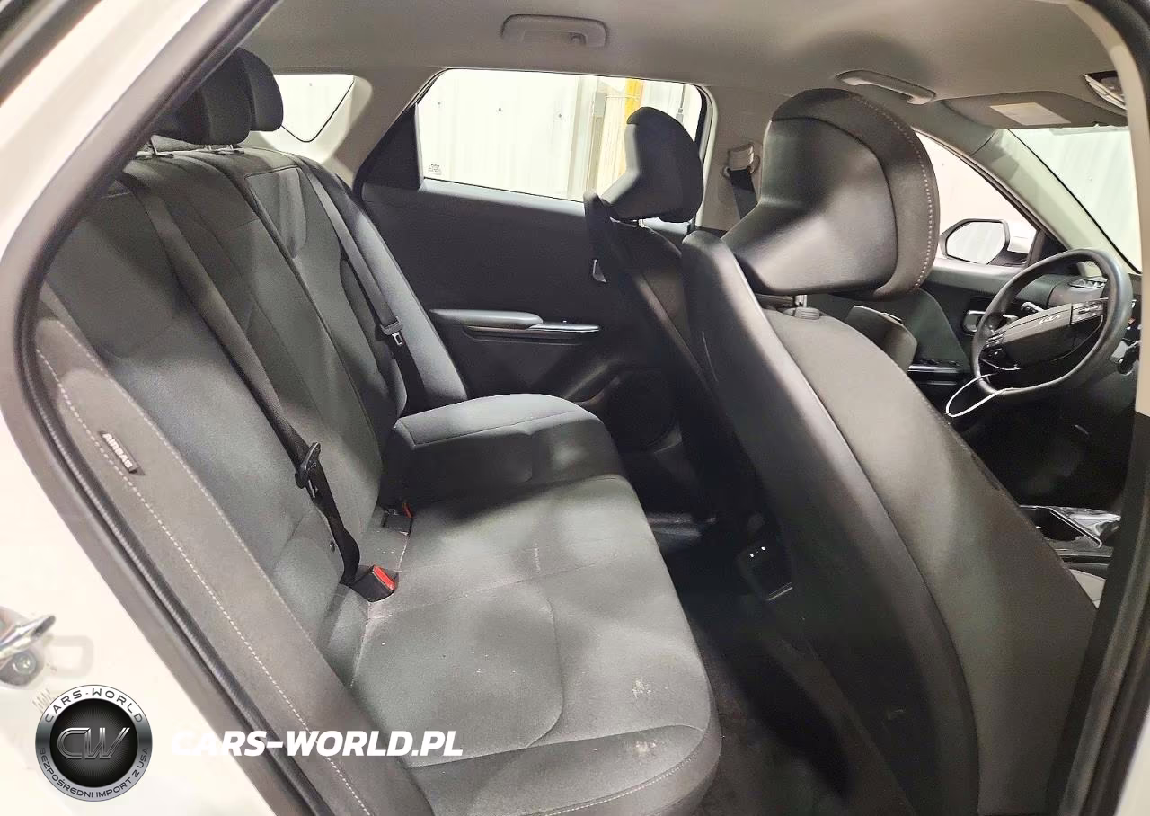 2025 Kia K4 Lx VIN:3KPFT4DE8SE099501 - 10