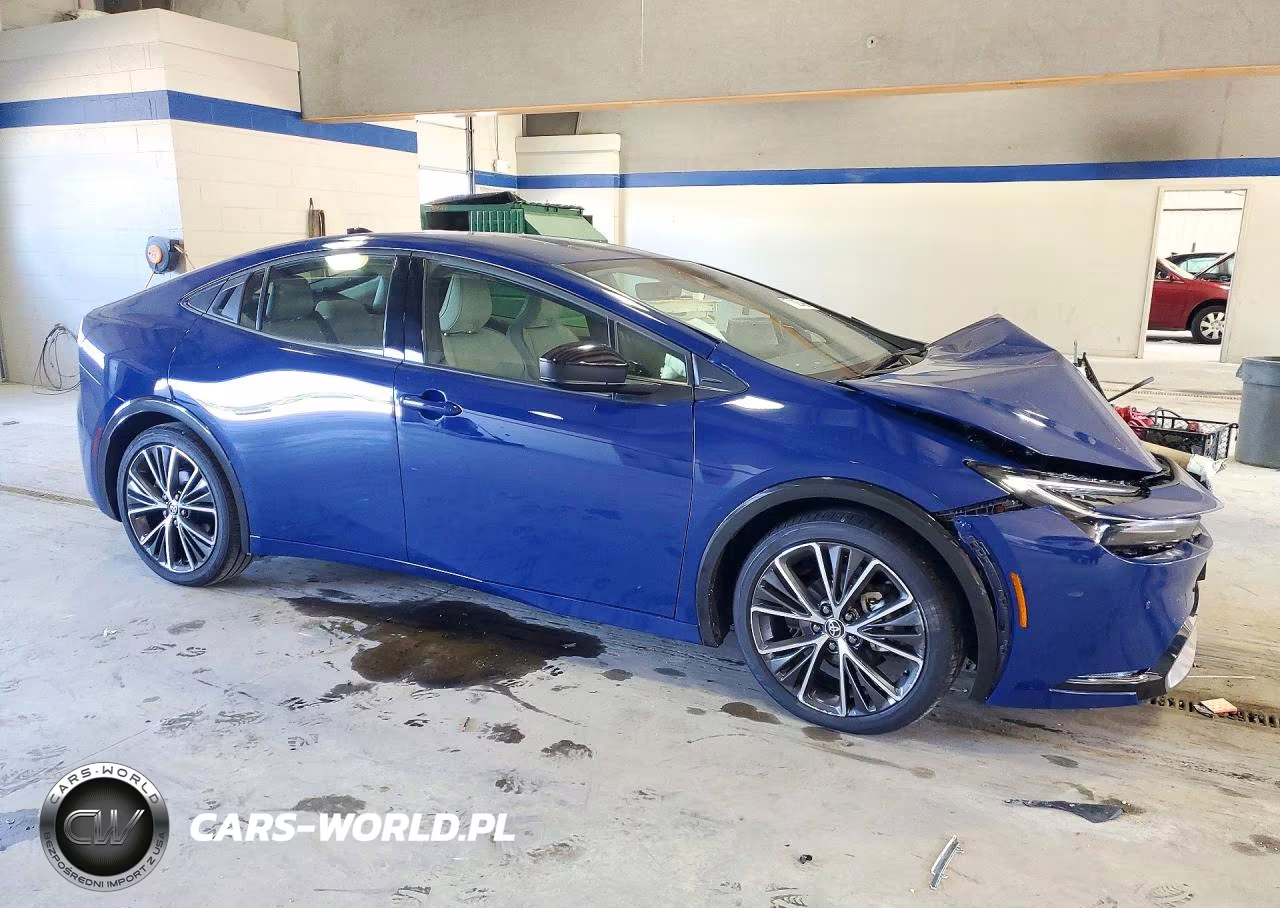 2026 Toyota Prius Xle VIN:JTDACAAU7T3071508 - 4