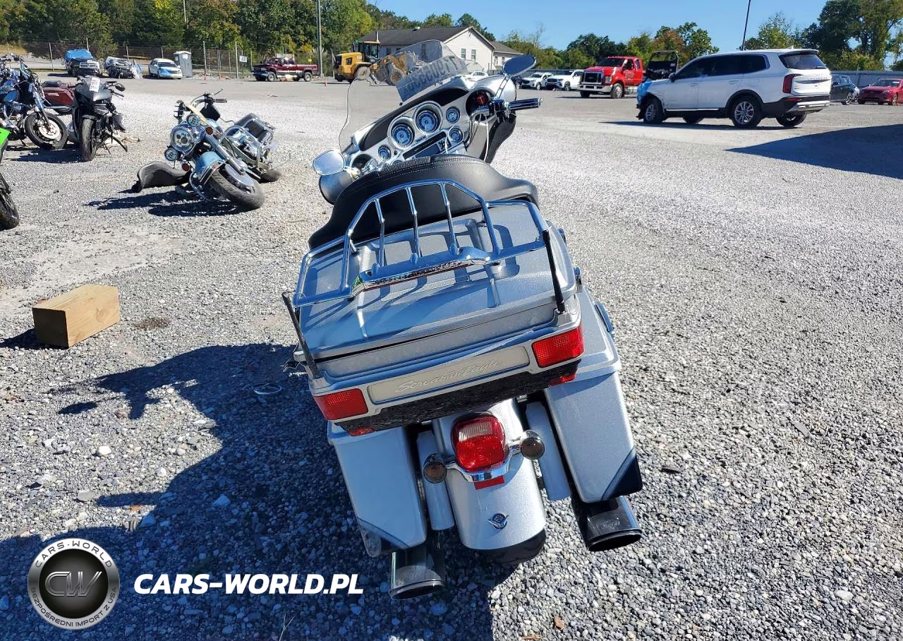 2009 Harley-Davidson Flhtcuse4 VIN:1HD1PR8179Y955859 - 4