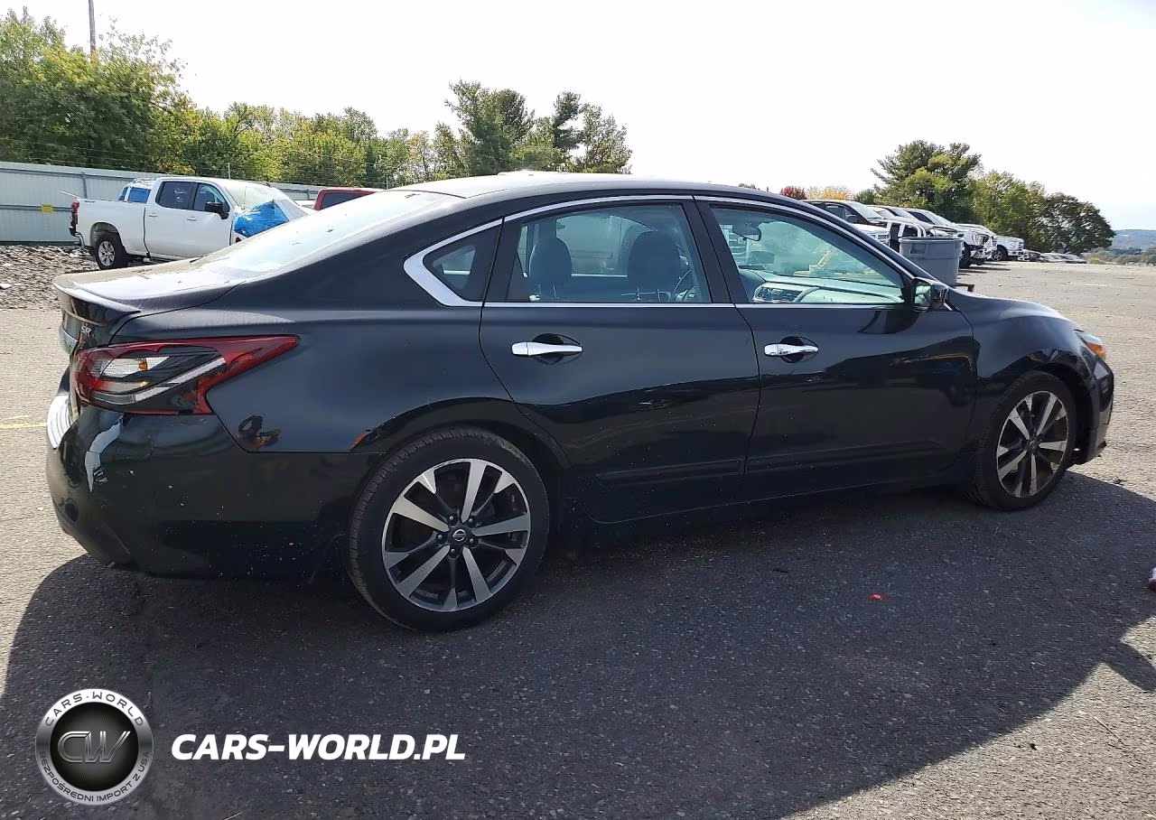 2017 Nissan Altima 2.5 Sr VIN:1N4AL3AP1HC123637 - 3