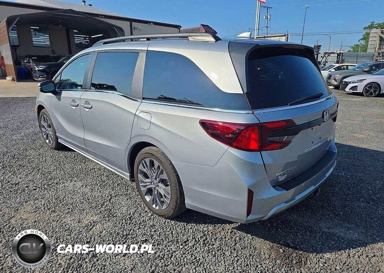 2026 Honda Odyssey Touring VIN:5FNRL6H86TB013630 - 2